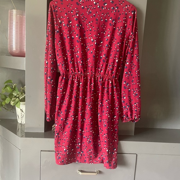 Forever 21 long sleeve dress. Size M - Picture 3 of 6